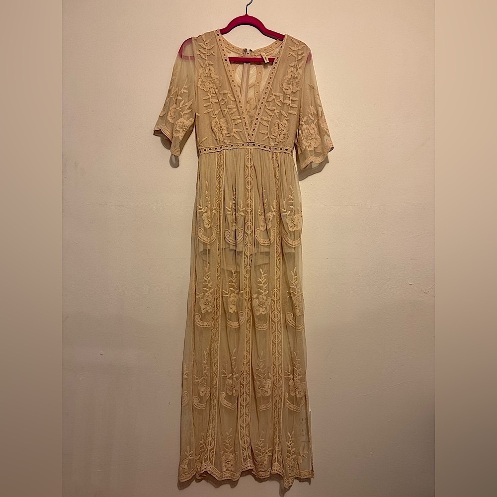 Wishlist As You Wish Floral Embroidered Romantic Maxi Dress Ivory Cream Small